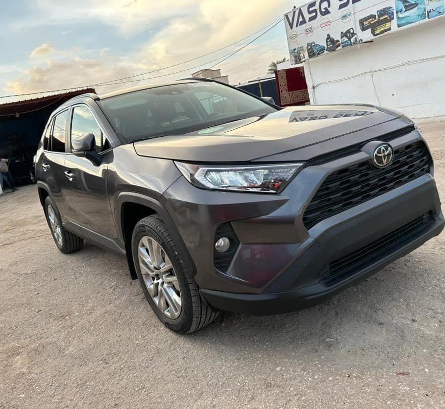RAV4 2021 XLE